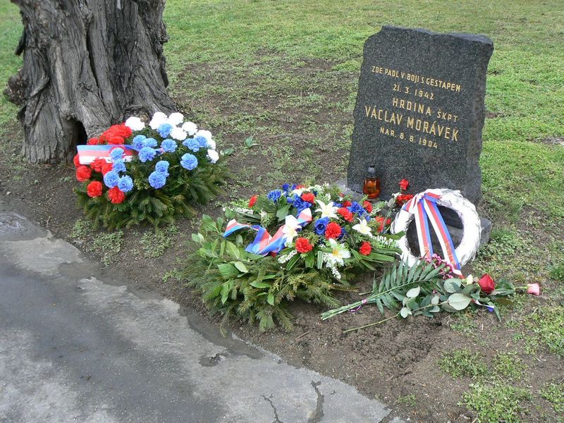 Vaclav_Moravek_memorial_2