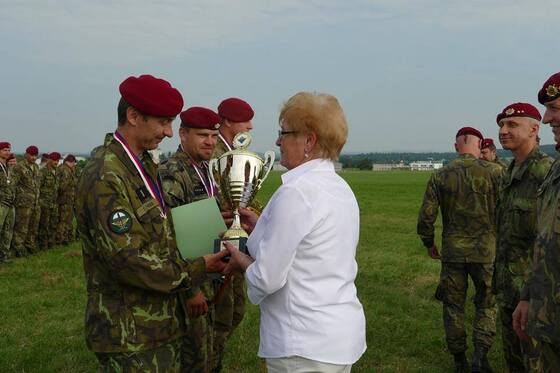 Vítězný tým 102. průzkumného praporu
