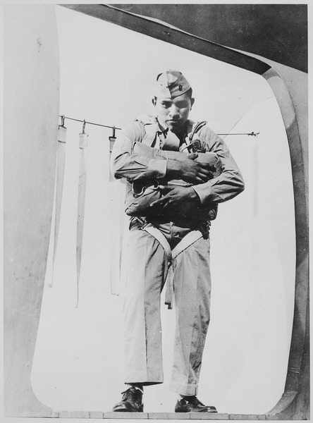 lossy-page1-800px-Pfc._Ira_H._Hayes,_a_Pima,_at_age_19,_ready_to_jump,_Marine_Corps_Paratroop_School,_1943_-_NARA_-_519164.tif